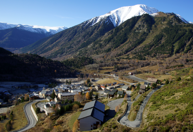 Porte Puymorens Village Ski